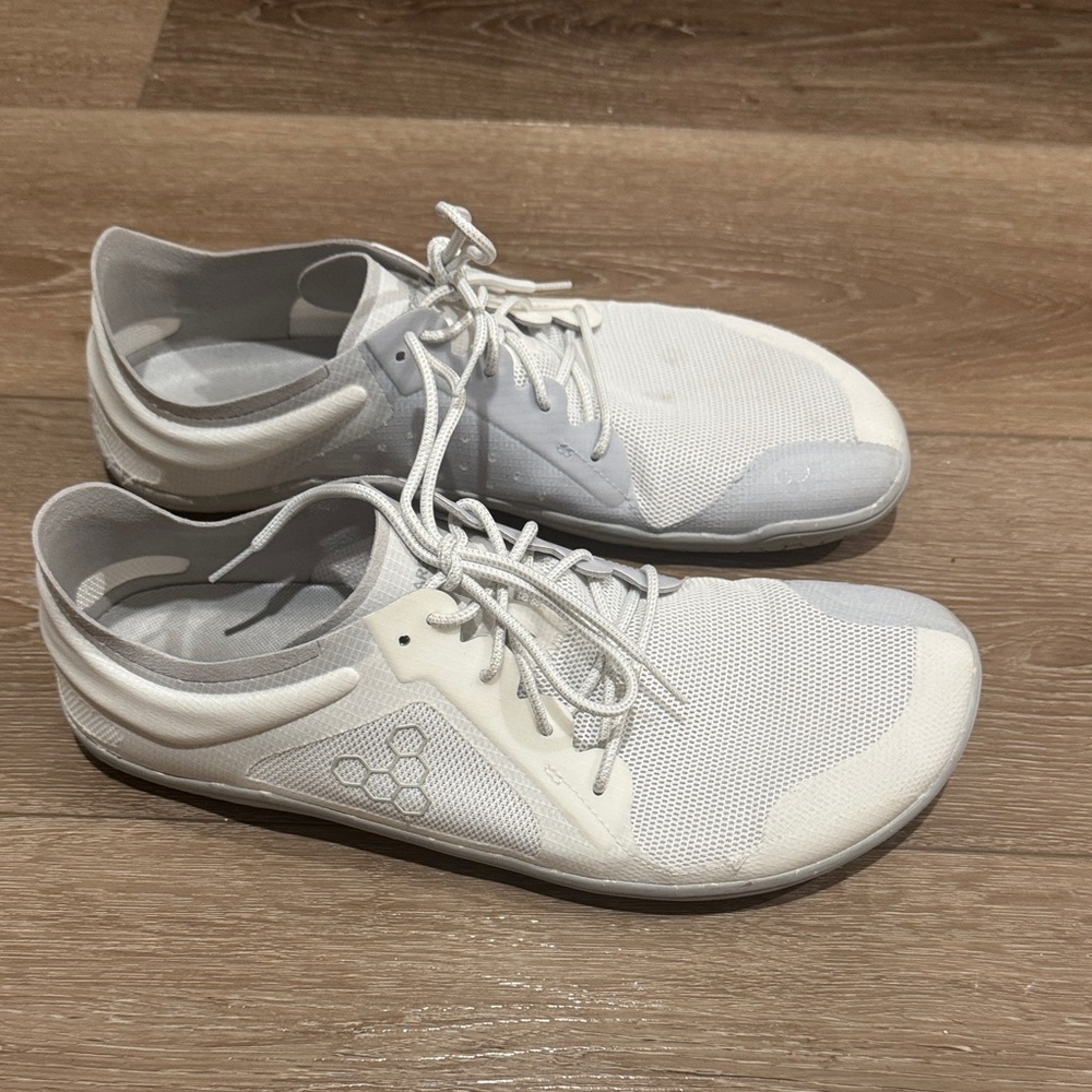Vivo Barefoot primus lite 3.5 White and Gray Athletic Shoes - Picture 3 of 6